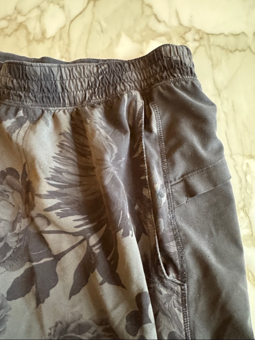 Lululemon Men's Floral Athletic Shorts - Picture 3 of 10